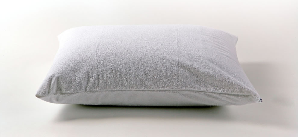 BESTBED - Waterproof Cushion Protector